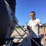 Auf nach Bordeaux: Toni Kroos wirkt sehr zuversichtlich. Wir drücken die Daumen für die Mannschaft.