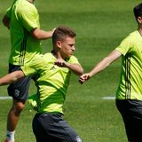 Joshua Kimmich und Julian Weigl bereiten sich auf das Halbfinale gegen Frankreich vor.
