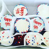 Lea Michele hat besonders schöne Cupcakes gebacken.