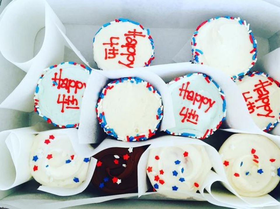 Lea Michele hat besonders schöne Cupcakes gebacken.