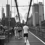 Marc-André ter Stegen bevorzugt offenbar lieber Städtereisen und entdeckt zu Fuß New York. Hier befindet er sich auf der Brooklynbridge.