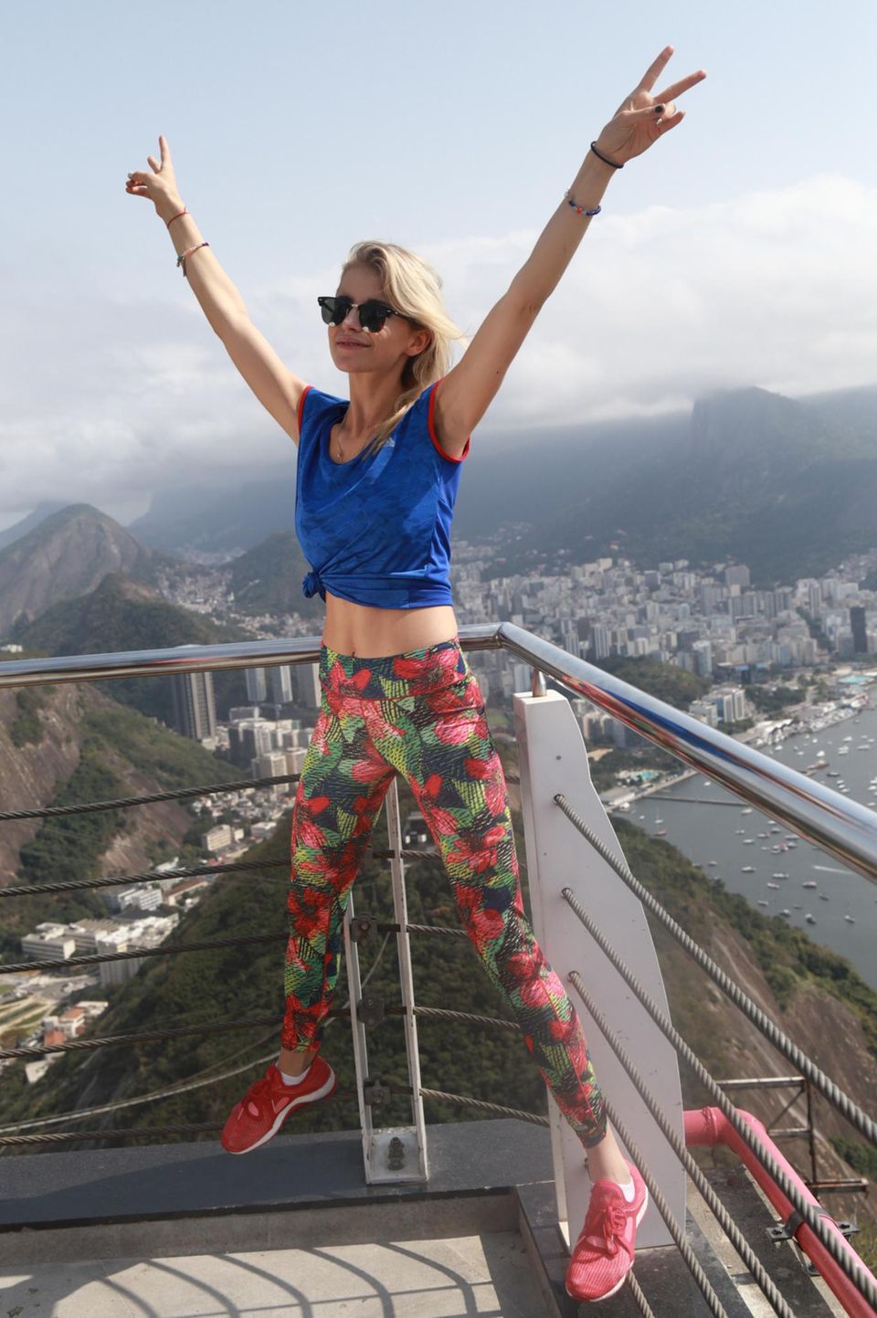 Bloggerin Caro Daur genießt die spektakuläre Aussicht in Rio: Die gute Freundin von Model Stefanie Giesinger freut sich ebenfalls auf die Olympischen Spiele in Rio.