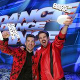 Philipp Boy (l.) und Bene Mayr holen sich den Titel "Dance Dance Dance"-Star 2016.