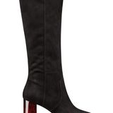 Diesen B(l)ock schießen wir gerne! Wadenhoher Stiefel von Tamaris, ca. 70 Euro