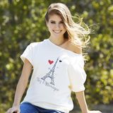 Cathy Hummels in ihrem designten Fan-Shirt.