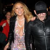 Spätestens wenn Mariah Carey diese Fotos zu Gesicht bekommt, wird ihr das Lachen vergehen. Die Diva hat ihr Unterhöschen vergessen und beim Laufen verrutscht ihr Kleid und legt den Blick auf Mariahs Intimbereich frei.