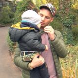 Liebevoll kümmert sich Pietro um den kleinen Alessio, sein einziges Kind mit (Noch-)Ehefrau Sarah Lombardi.