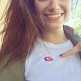 Emmy Rossum postet dieses fröhliche Selfie.