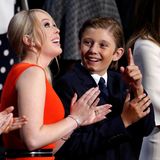 Barron ist das jüngste Kind von Donald Trump. Zum Social-Media-Hit wurde er während der Wahlsiegesrede seines Vaters, als er mit hartnäckiger Müdigkeit zu kämpfen hatte. Kein Wunder, war es doch bereits drei Uhr in der Früh.
