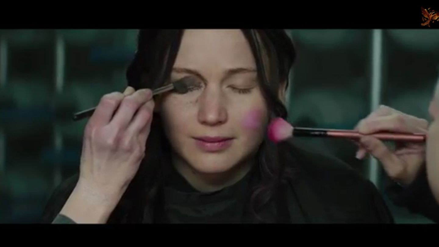 Erwischt Neuer Tribute Von Panem Film Jennifer Lawrence Am Set Erstes Video - su1vak8