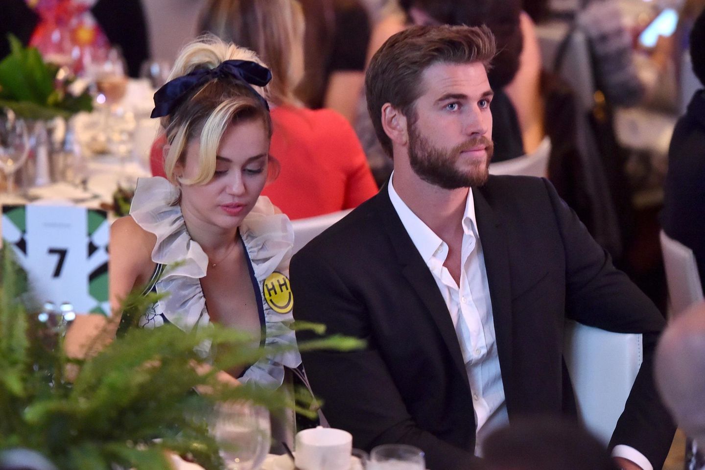 Miley Cyrus Liam Hemsworth Betrugt Er Sie Mit Einer Anderen Frau Gala De