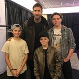 Die drei Beckham-Jungs Brooklyn, Romeo und Cruz treffen ihr Idol: DJ Calvin Harris.
