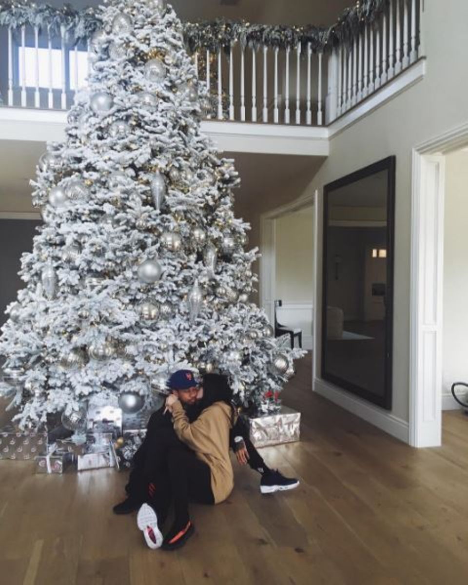 Süßer Liebesbeweis von Kylie Jenner an ihren Freund Tyga: "Alles, was ich zu Weihnachten will bist du." Süßer Liebesbeweis von Kylie Jenner an ihren Freund Tyga: "Alles, was ich zu Weihnachten will bist du."