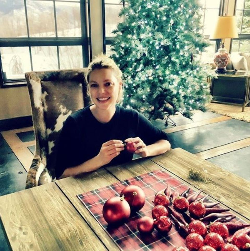 Es ist die wundervollste Zeit des Jahres - postet Schauspielerin Katherine Heigl zu diesem besinnlichen Foto. Es ist die wundervollste Zeit des Jahres - postet Schauspielerin Katherine Heigl zu diesem besinnlichen Foto.