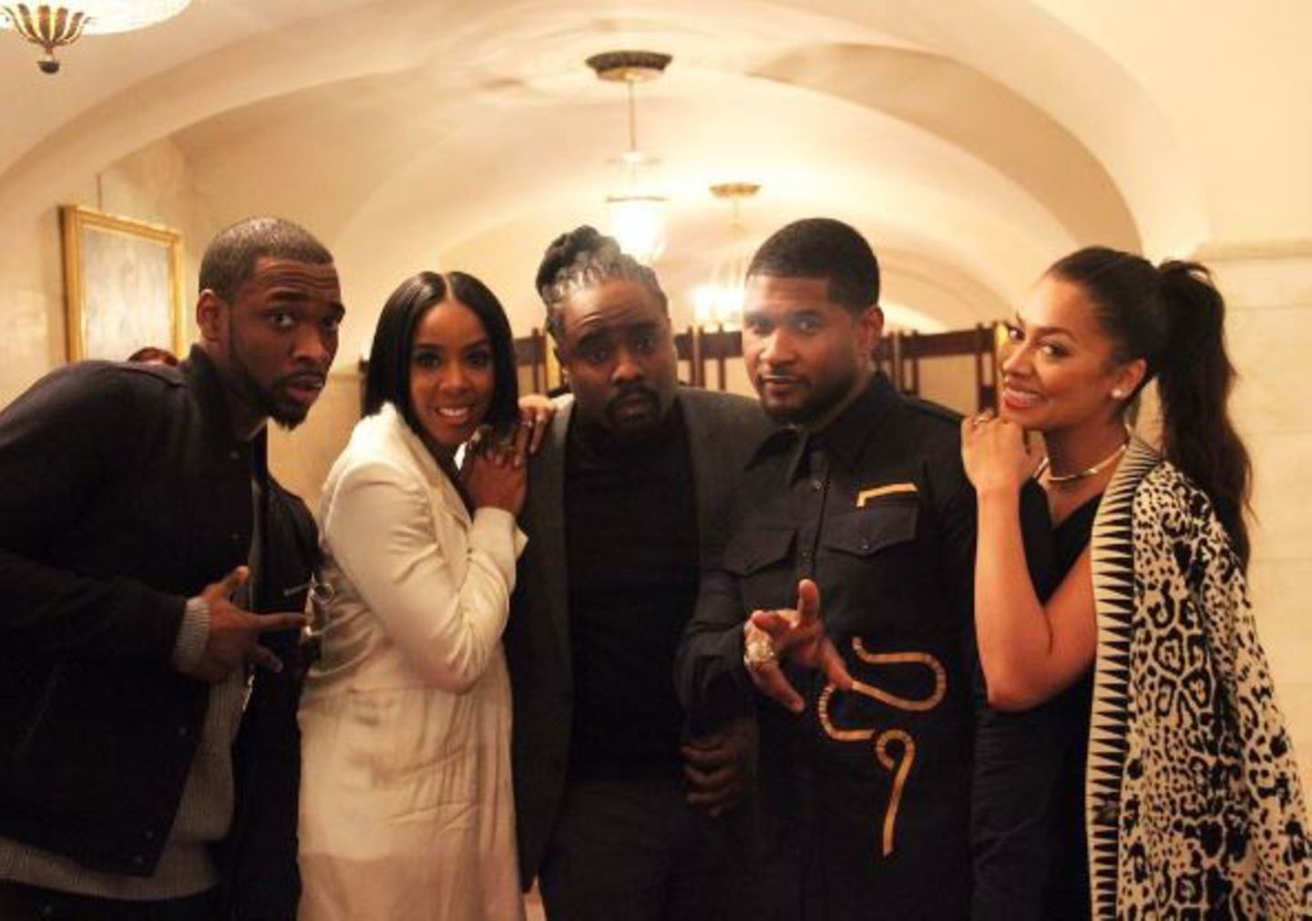 Comedian Jay Pharoah, Sängerin Kelly Rowland, die Rapper Wale und Usher sowie Musikerin La La Anthony (v. l. n. r.) sind ein unschlagbares Partyteam.