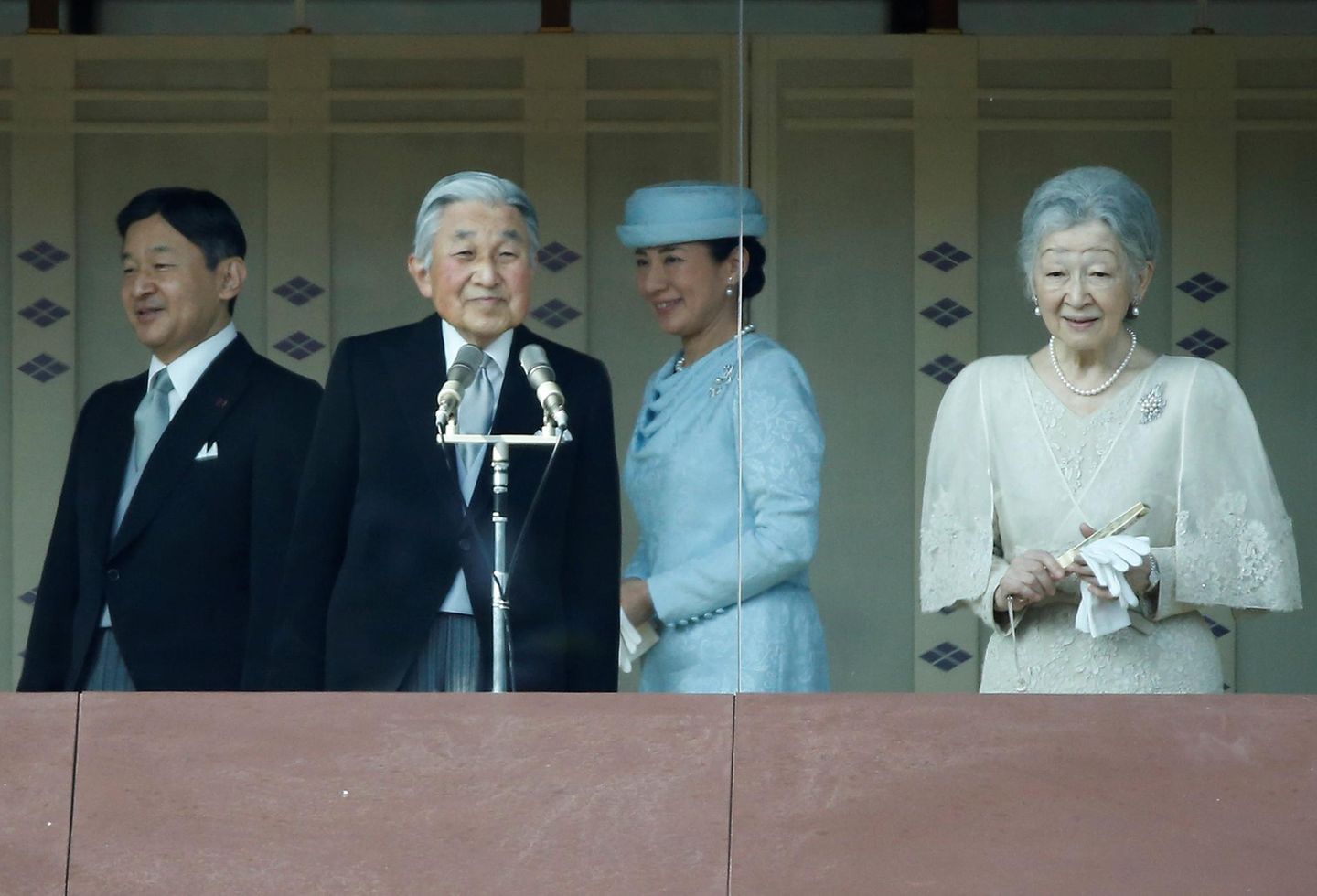 Kaiser Akihito, Kronprinz Naruhito, Kronprinzessin Masako und Kaiserin Michiko