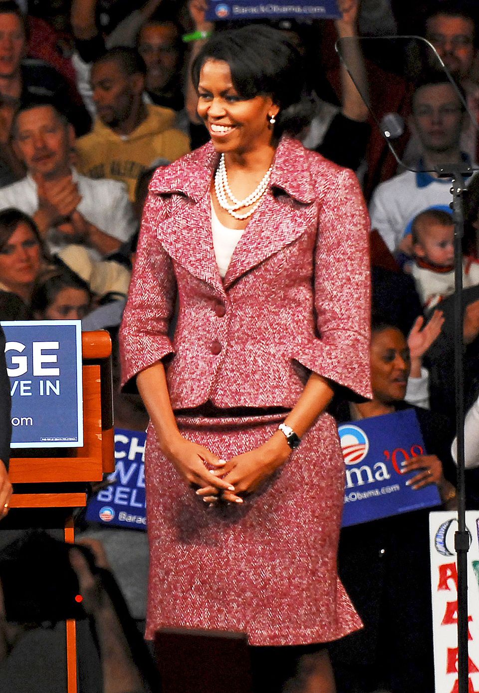 Während des Wahlkampfes 2008 erinnerte Michelle Obama mit ihren Outfits oft an den klassischen und zeitlos-schönen Style von Jackie Kennedy.