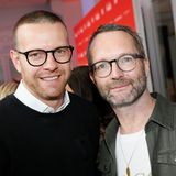 Fashion-Profis unter sich: Sandro Schramm (s.Oliver) und GALA-Vizechef Marcus Luft tauschen sich über die neuen Modetrends aus.