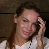 Gina-Lisa Lohfink zeigt sich im RTL Dschungelcamp komplett ungeschminkt... Und sieht toll aus! Ohne schichtenweise Make-up strahlt die klare Haut des jungen TV-Sternchens mit ihren blauen Augen um die Wette.