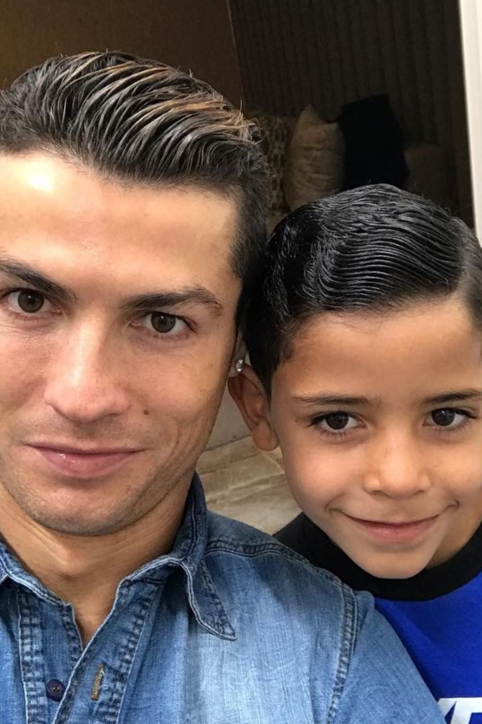 26. Januar 2017   Wie der Vater, so der Sohn: Cristiano Ronaldo hat nicht nur sein gutes Aussehen weitervererbt, sondern auch das richtige Posing. 