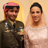 2012 wird in Jordanien die zweite Hochzeit von Prinz Hamzah gefeiert. Mit Prinzessin Basmah hat der Sohn von König Hussein drei Töchter.