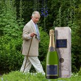 Einmal königlich trinken ist nun möglich. Im "Windsor Great Park" in Sussex hat Queen Elizabeth den Weinanbau gestattet. Unter der Leitung von Prinz Charles werden seit 2013 kleine Editionen zum Verkauf angeboten. 