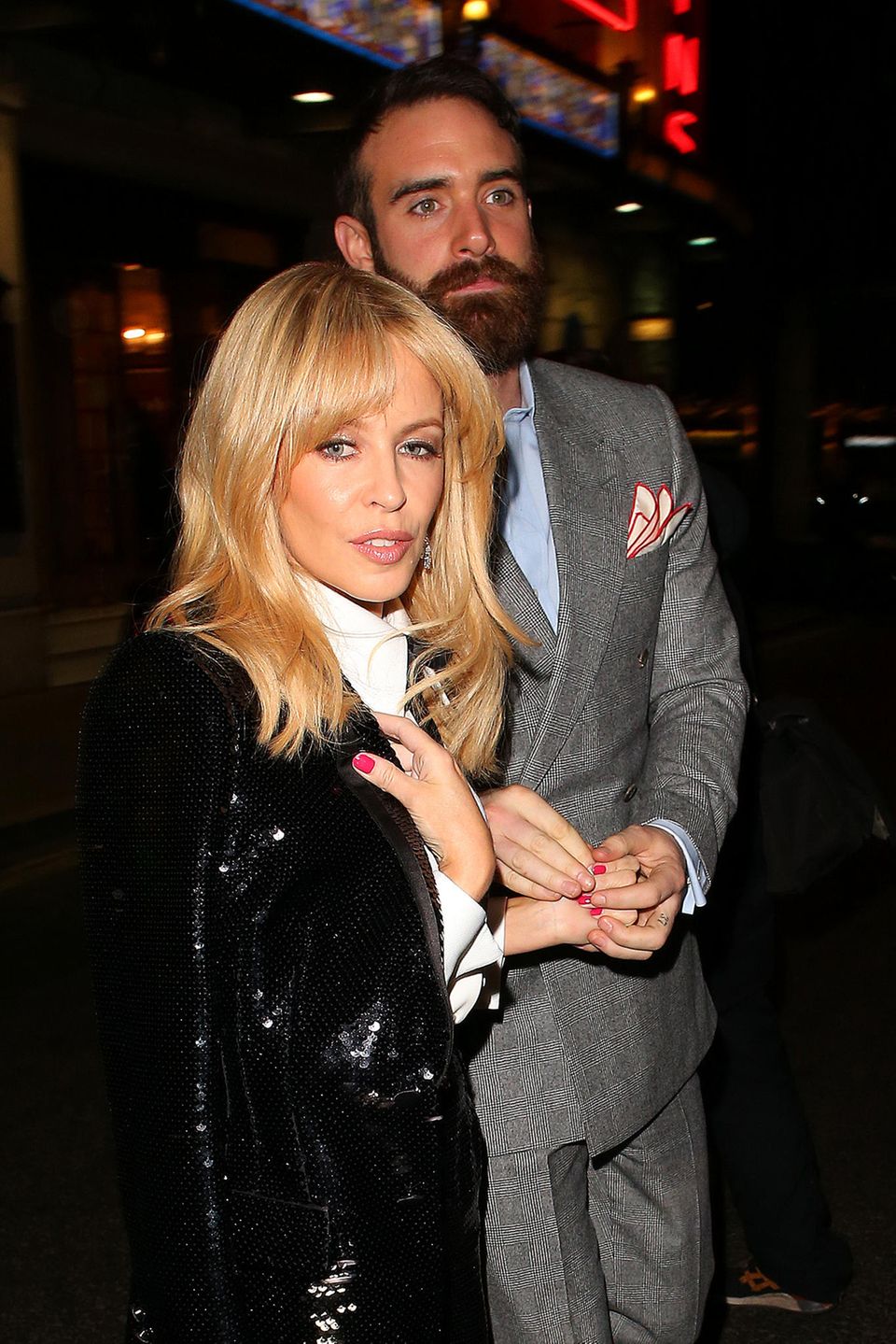 Kylie Minogue und Joshua Sasse 