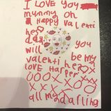 Wie süß: Victoria Beckham bekommt von Töchterchen Harper einen handgeschriebenen Liebesbrief.