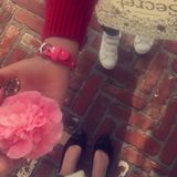 Ob Miranda Kerr die hübsche Blüte wohl von Söhnchen Flynn geschenkt bekommen hat?