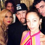 Stylisten Rachel Zoe feiert gemeinsam mit Nicole Richie und Joel Madden. 