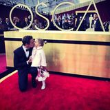 Wir sind verzaubert von dem süßen Anblick von Jeremy Renner mit seiner Tochter auf dem roten Teppich. 