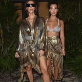 Bei der Pariser Fashionweek Ende 2016 machen auch die Kardashian-Schwestern in sexy Glitzer-Looks auf Girl-Band.