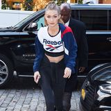 Gleiches gilt für Schwester Gigi. Statt auf Adidas vertraut sie jedoch auf die Sportmarke Reebok.