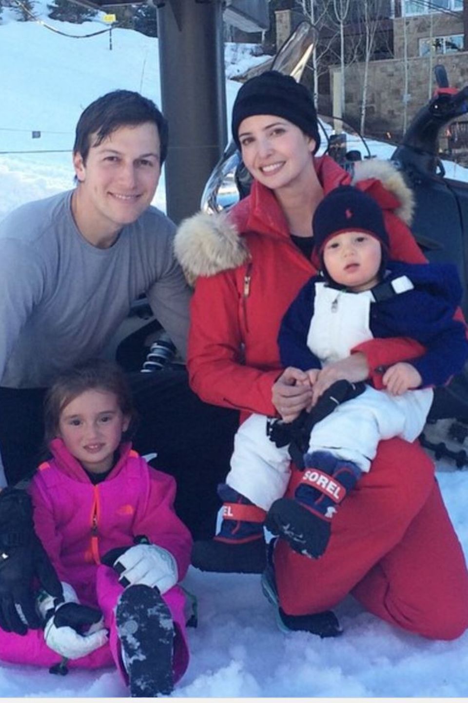 Ivanka Trump mit Ehemann Jared Kusher und den gemeinsamen Kindern Arabella, damals 4, und Joseph, damals 1, in Aspen 2015