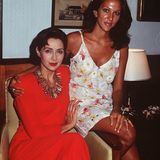 17. Juli 1995  Christine Kaufmann mit ihrer Tochter Allegra Curtis bei Sat.1-Dreharbeiten.