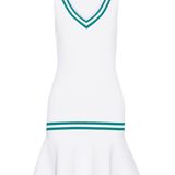 Old School: Stretchkleidchen im typisch weißen Wimbledon-Look (L’Etoile Sport, ca. 376 Euro, net-a-porter-com)