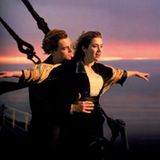 Ostersamstag 20:15 Uhr auf Sat.1: Titanic    James Camerons mit elf Oscars prämiertes Meisterwerk erzählt von der Jungfernfahrt der Titanic, dem größten Passagierdampfschiff seiner Zeit im Jahr 1912. An Bord verliebt sich der mittellose Jack in die wohlhabende, verlobte Rose. Es beginnt eine romantische Liebesgeschichte zwischen den beiden, die jäh von einer Katastrophe erschüttert wird: Die Titanic rammt einen Eisberg und beginnt zu sinken.