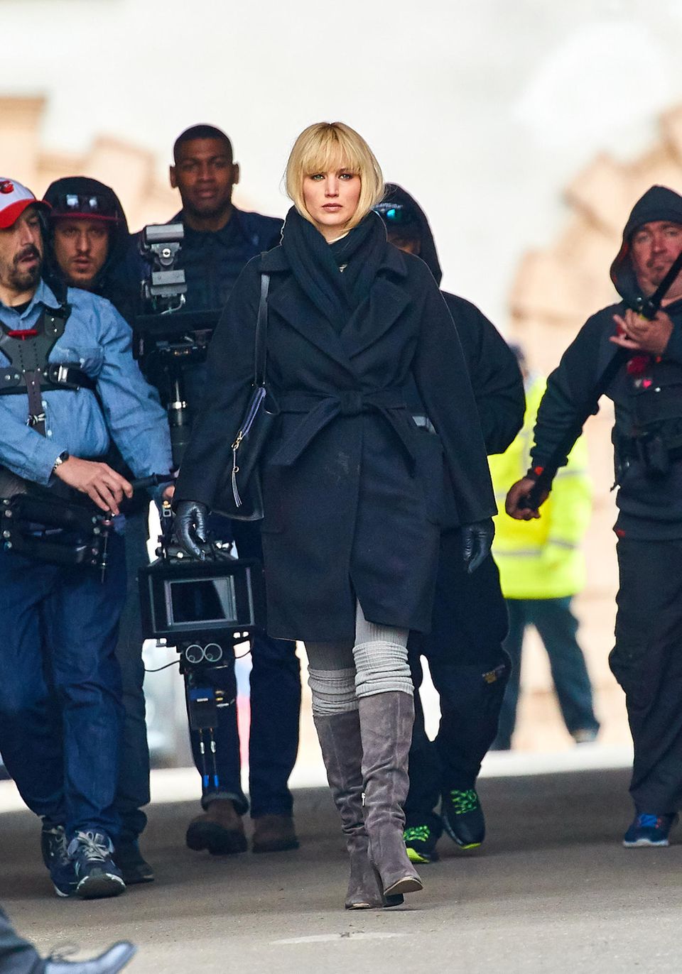 29. April 2017 Sie ist zurück vor der Kamera: In Wien dreht Jennifer Lawrence für den Film "Red Sparrow". 29. April 2017 Sie ist zurück vor der Kamera: In Wien dreht Jennifer Lawrence für den Film "Red Sparrow".