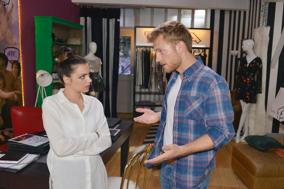 Niklas Osterloh: Anne Menden und Niklas Osterloh alias Emily Höfer und Paul Wiedmann in GZSZ Anne Menden und Niklas Osterloh alias Emily Höfer und Paul Wiedmann in GZSZ