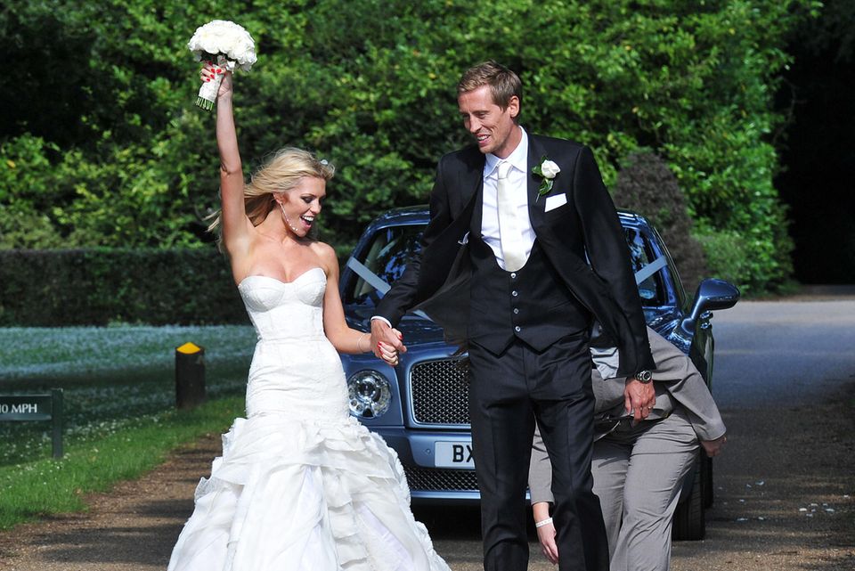 Pippa Middletons Traumhochzeit: Abbey Clancey als Braut in einer Giles Deacon Kreation. Abbey Clancey als Braut in einer Giles Deacon Kreation.