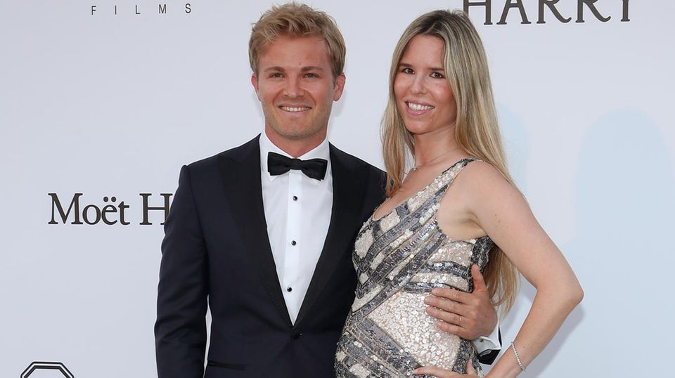 Nico Rosberg mit schwangerer Ehefrau Vivian Sibold bei der AmfAR Cinema Against AIDS Gala im Rahmen der 70. Internationalen Filmfestspielen in Cannes