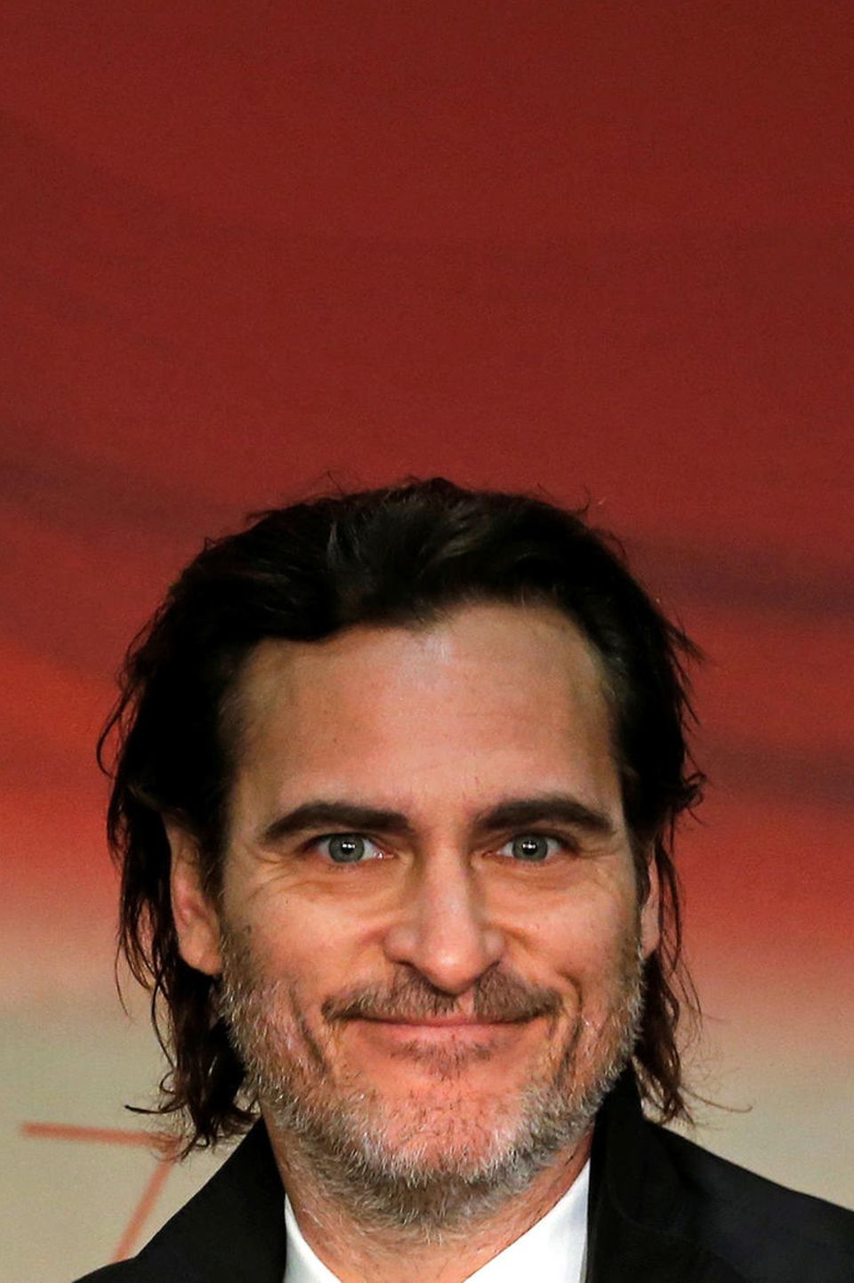 Reine Kopfsache! Joaquin Phoenix zeigt sich bei der Pressekonferenz von "You Were Never Really Here" in bester Stimmung. Reine Kopfsache! Joaquin Phoenix zeigt sich bei der Pressekonferenz von "You Were Never Really Here" in bester Stimmung.