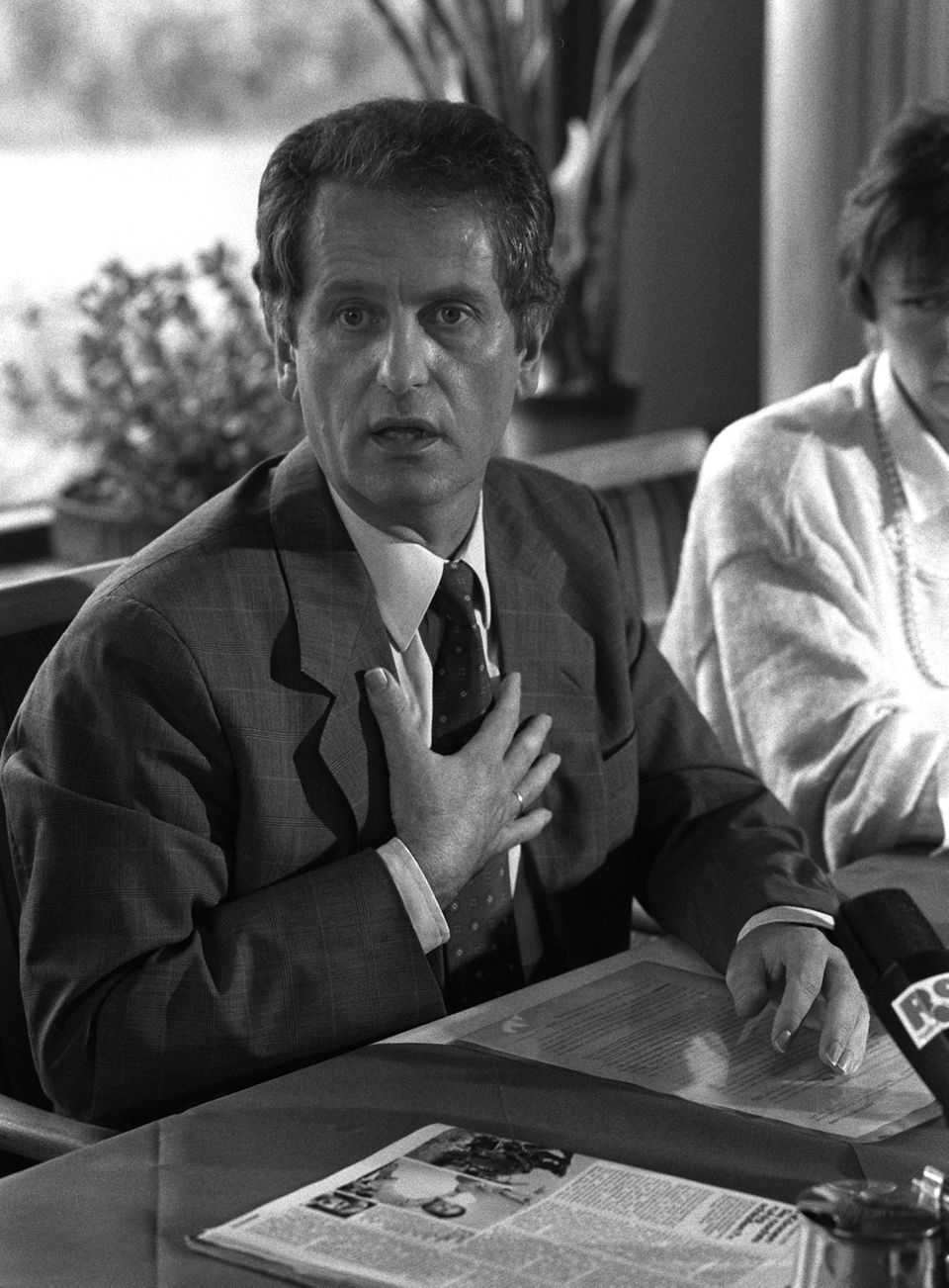 Skandale im Genfer "Beau Rivage": Uwe Barschel (†) starb unter rätselhaften Umständen am 11. Oktober 1987 im "Beau Rivage". Uwe Barschel (†) starb unter rätselhaften Umständen am 11. Oktober 1987 im "Beau Rivage".