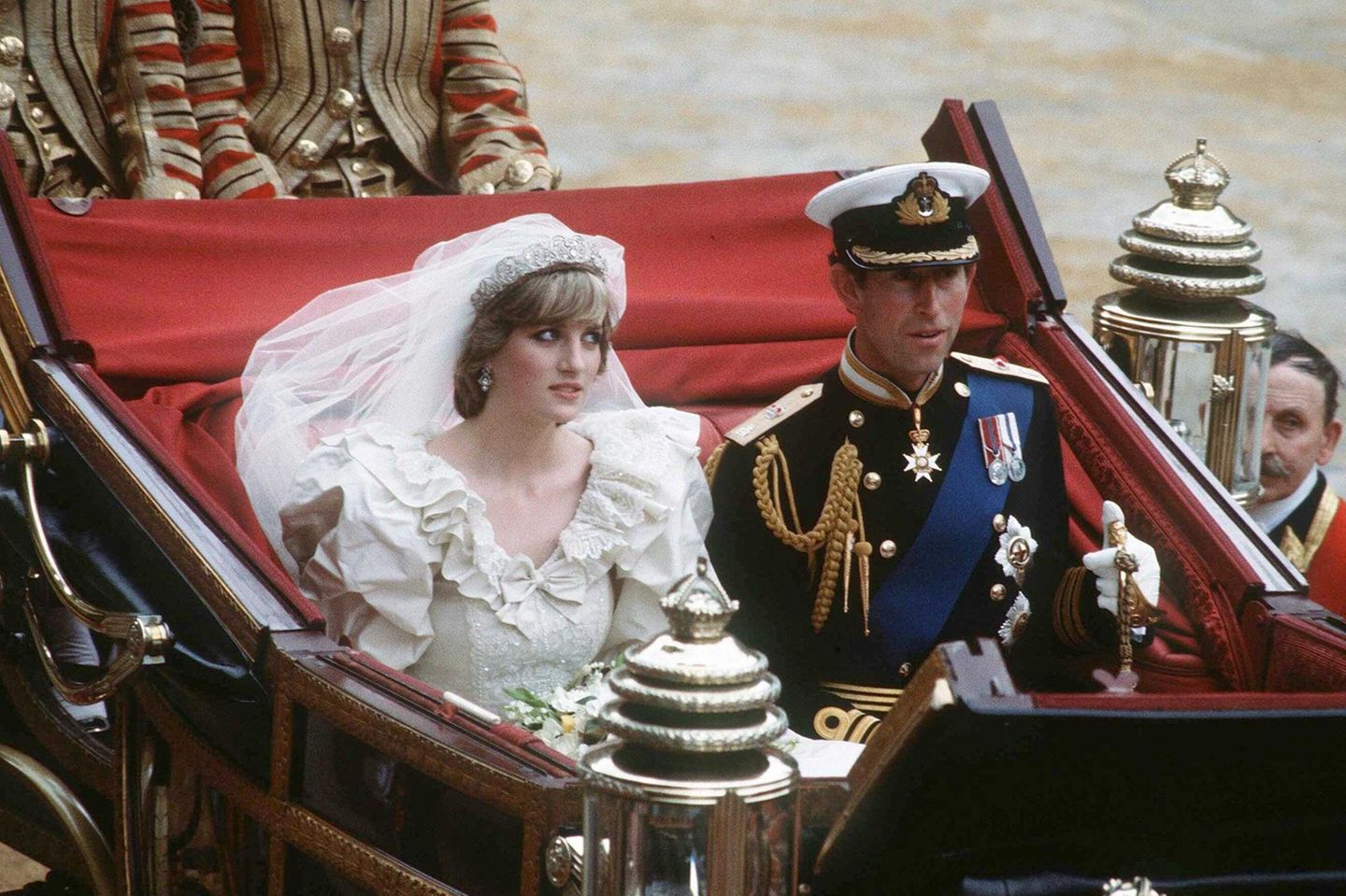 Prinzessin Diana (✝) + Prinz Charles 