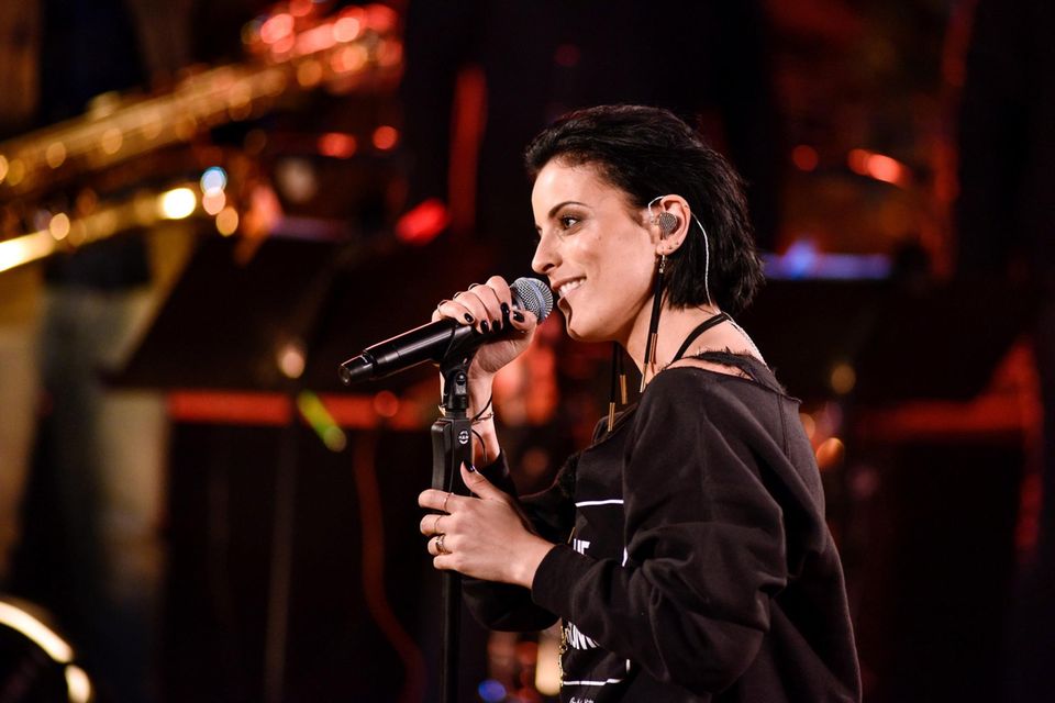 Sing meinen Song 2017 : Stefanie Kloß gibt auf der Bühne alles. Stefanie Kloß gibt auf der Bühne alles.