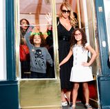 Glamouröse Shoppingtour in Paris: Mit den Zwillingen Moroccan und Monroe zieht Mariah Carey durch die Läden und anschließend geht es zum Dinner. 