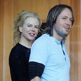 Nicole Kidman und Keith Urban   Im Juni 2006 heiratete das Paar und zeugte zwei gemeinsame Kinder. Zu ihrem mittlerweile 11. Hochzeitstag hat Keith Urban liebevolle Worte an seine Nicole: Alles Gute zum Hochzeitstag Babygirl. Trotz der 11. Jahre fühlt es sich noch immer an, als seist du meine Freundin!" 