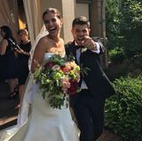 30. Juni 2017  "Entourage"-Star Jerry Ferrara hat seine Verlobte Breanne Racano geheiratet. "Sie haben's getan! Herzlichen Glückwunsch an die Ferraras", schreibt Serien-Kollege Kevin Dillon zu diesem witzigen Hochzeitsschnappschuss.