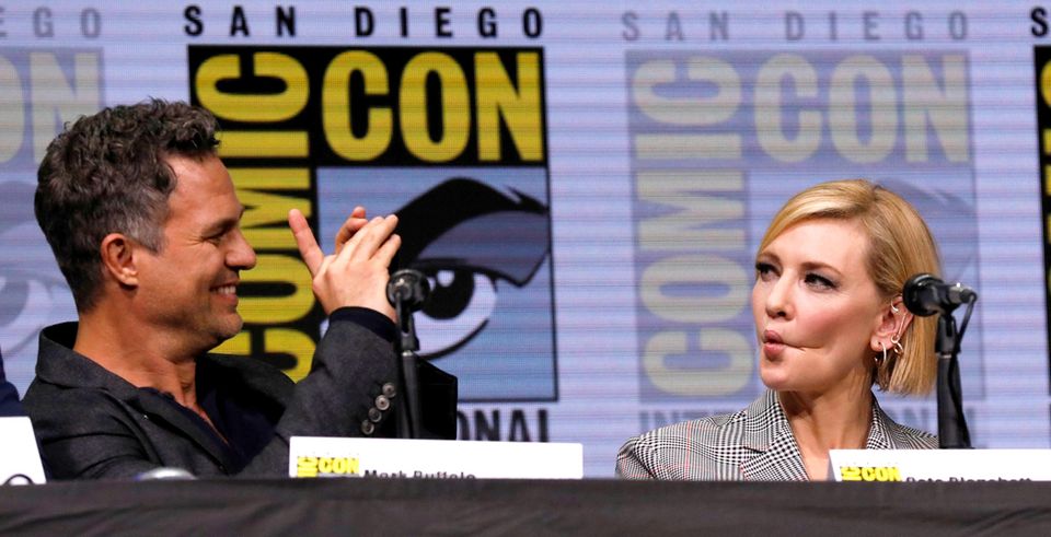 Mark Ruffalo hält die lustigen Grimassen seiner Schauspiel-Kollegin Cate Blanchett mit dem Handy fest. 