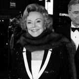 25. Juli 2017: Barbara Sinatra (90 Jahre)   Rund 20 Jahre nach ihrem Mann ist am Dienstag Barbara Sinatra aus dem Leben geschieden - die Witwe des legendären Sängers Frank Sinatra (1915-1998). Das 90-Jährige ehemalige Model verstarb nach längerer Krankheit in ihrem Haus in Kalifornien im Kreise der Familie.